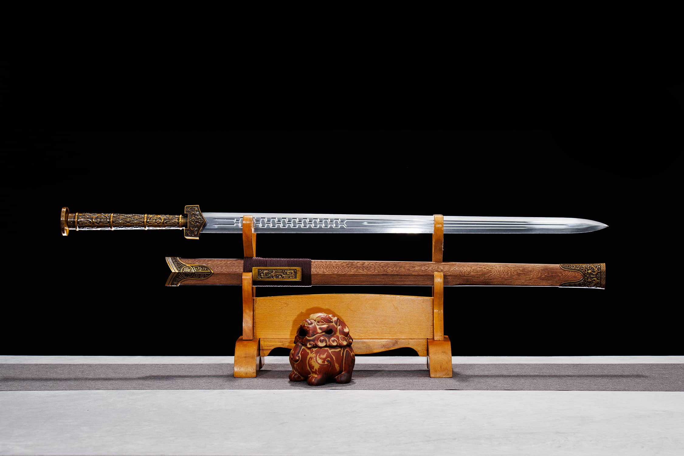 Chi Xie High-Performance Manganese Steel Han Jian Sword - traditional Chinese historical replica, full product view
