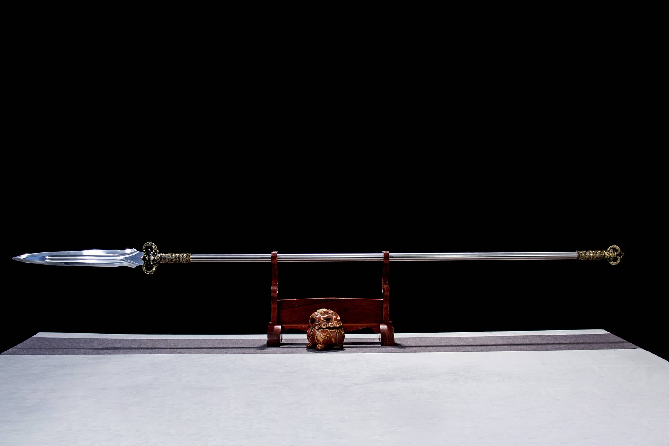 Yin Dan High-Performance Manganese Steel Spear - traditional Chinese historical replica, full product view
