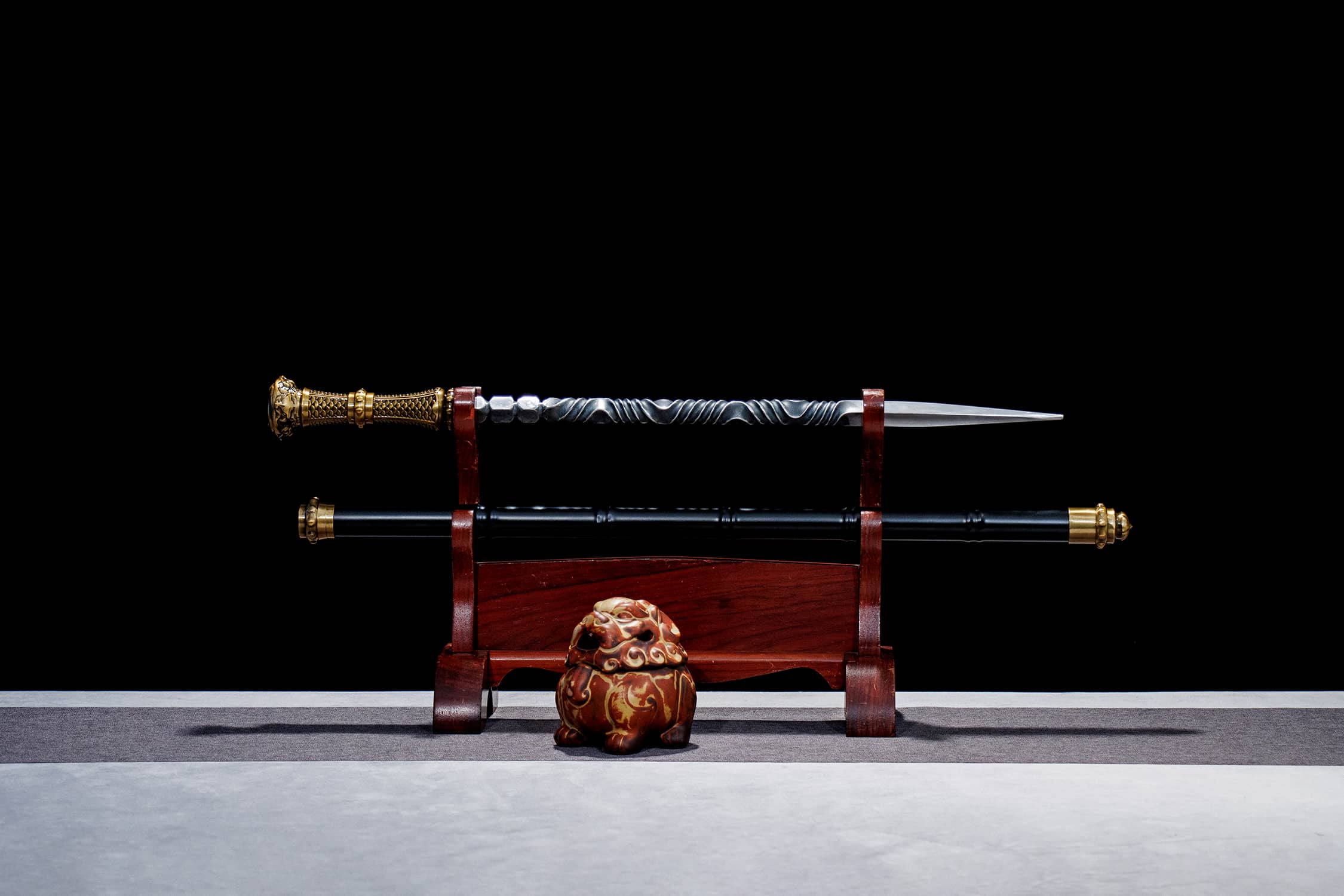Lie Wen High-Carbon Steel Jian Mace - traditional Chinese historical replica, full product view