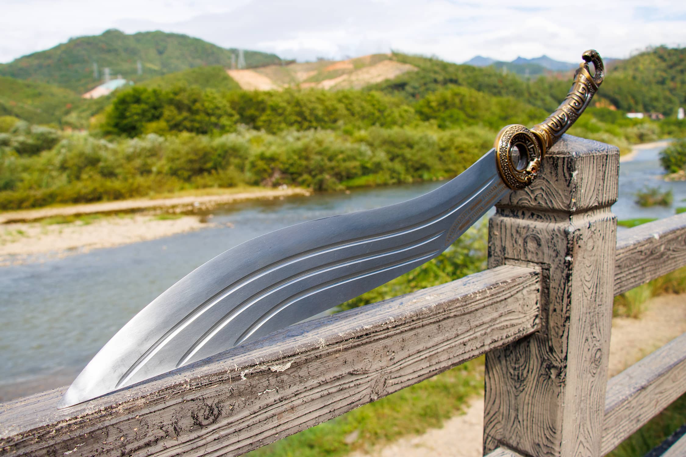 Pan Long Da High-Performance Manganese Steel Curved Dao - hand-forged Longquan dao sword, full product view