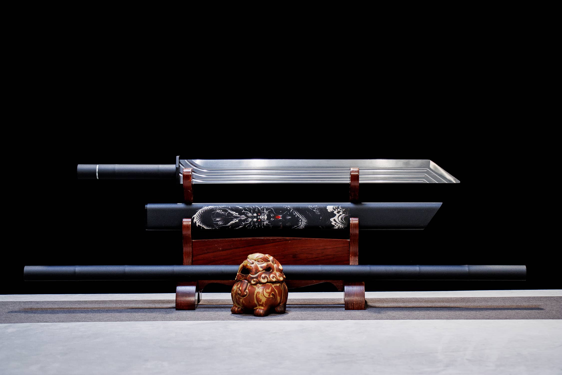 Shi Cha High-Performance Manganese Steel Podao - hand-forged Longquan dao sword, full product view