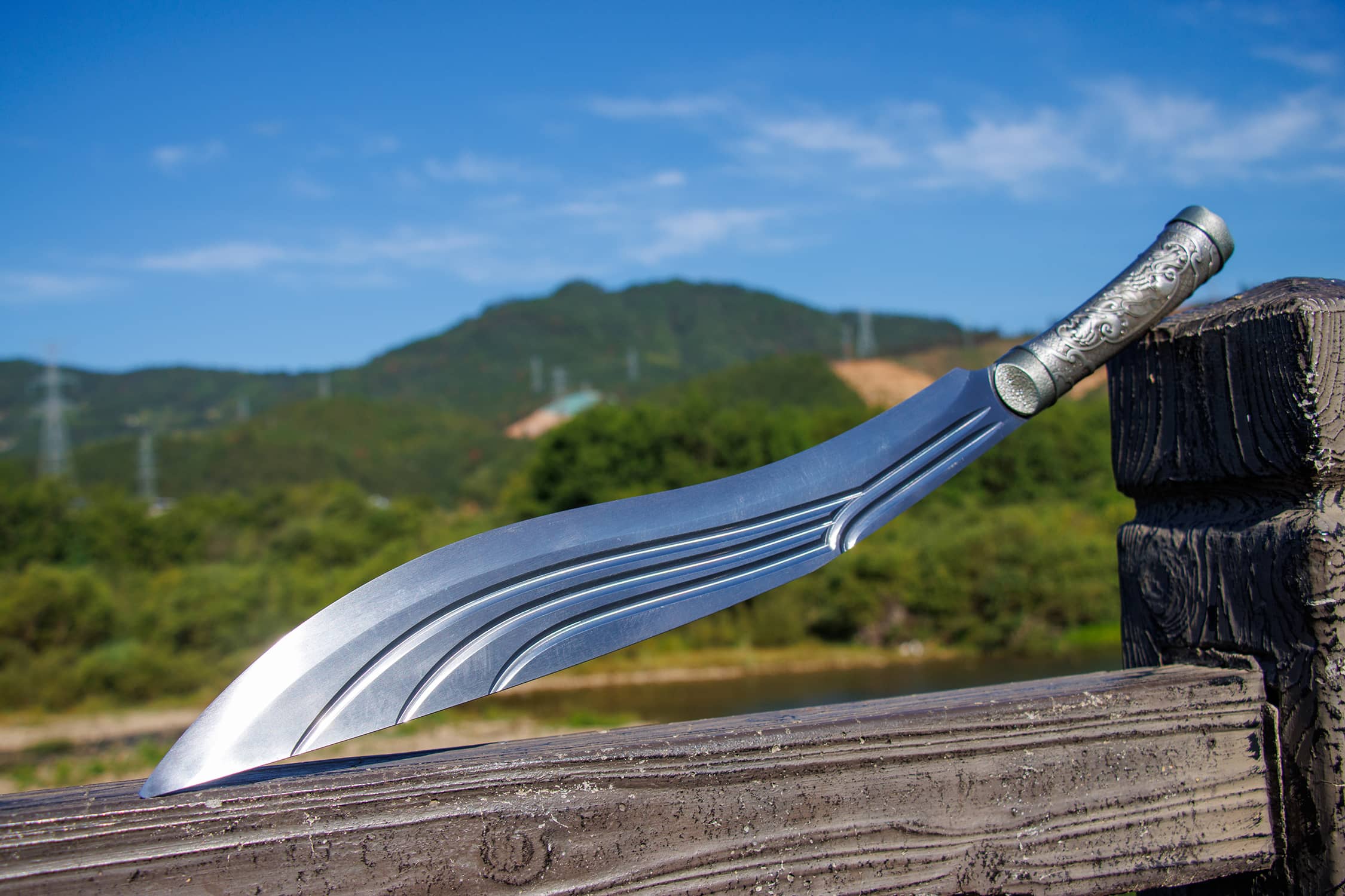 Shuang High-Performance Manganese Steel Nepalese Kukri - hand-forged Longquan dao sword, full product view