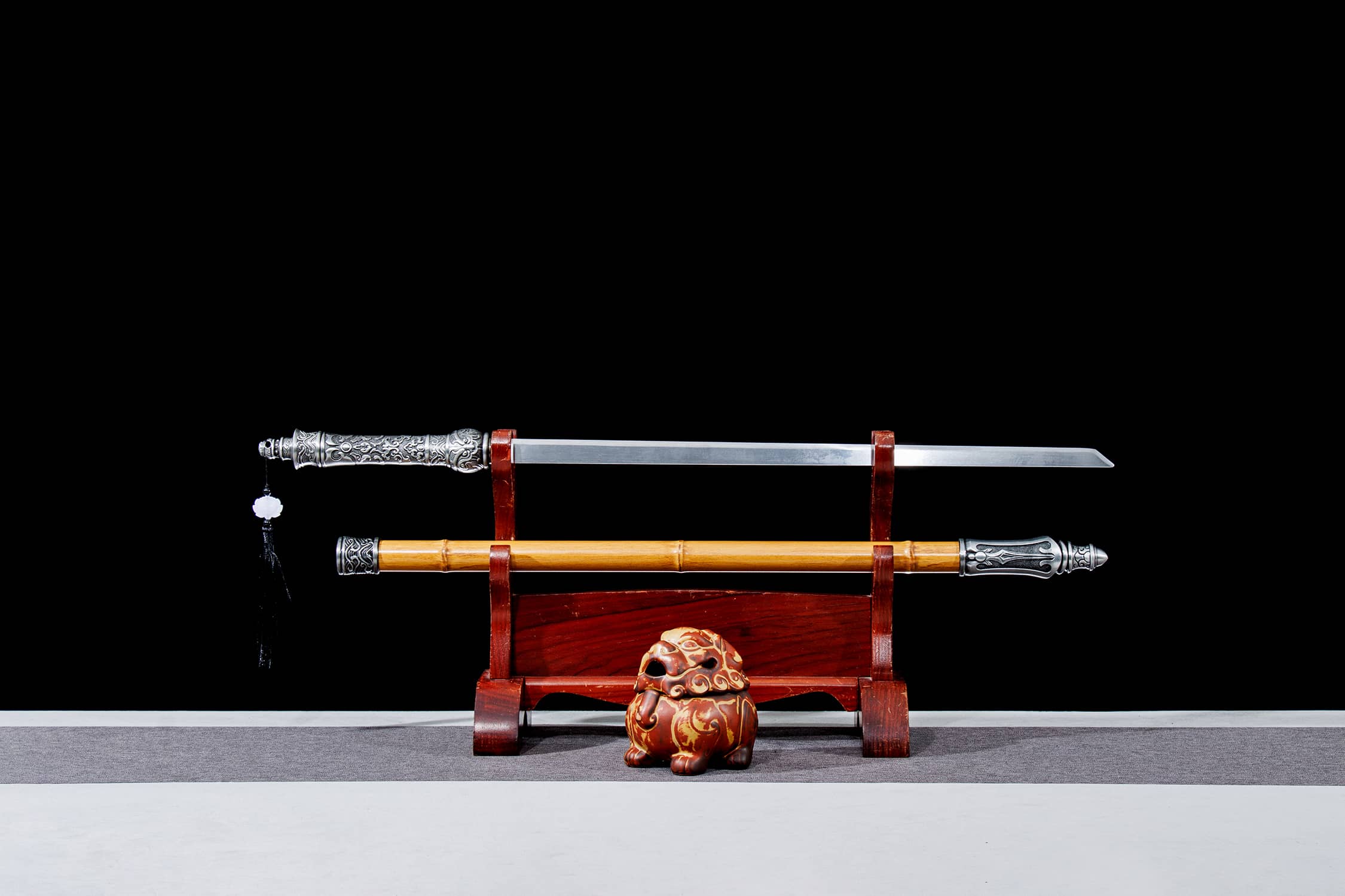 Cai Yu Fan Jie High-Performance Manganese Steel Staff Dao with Reverse-Mount - hand-forged Longquan dao sword, full product...