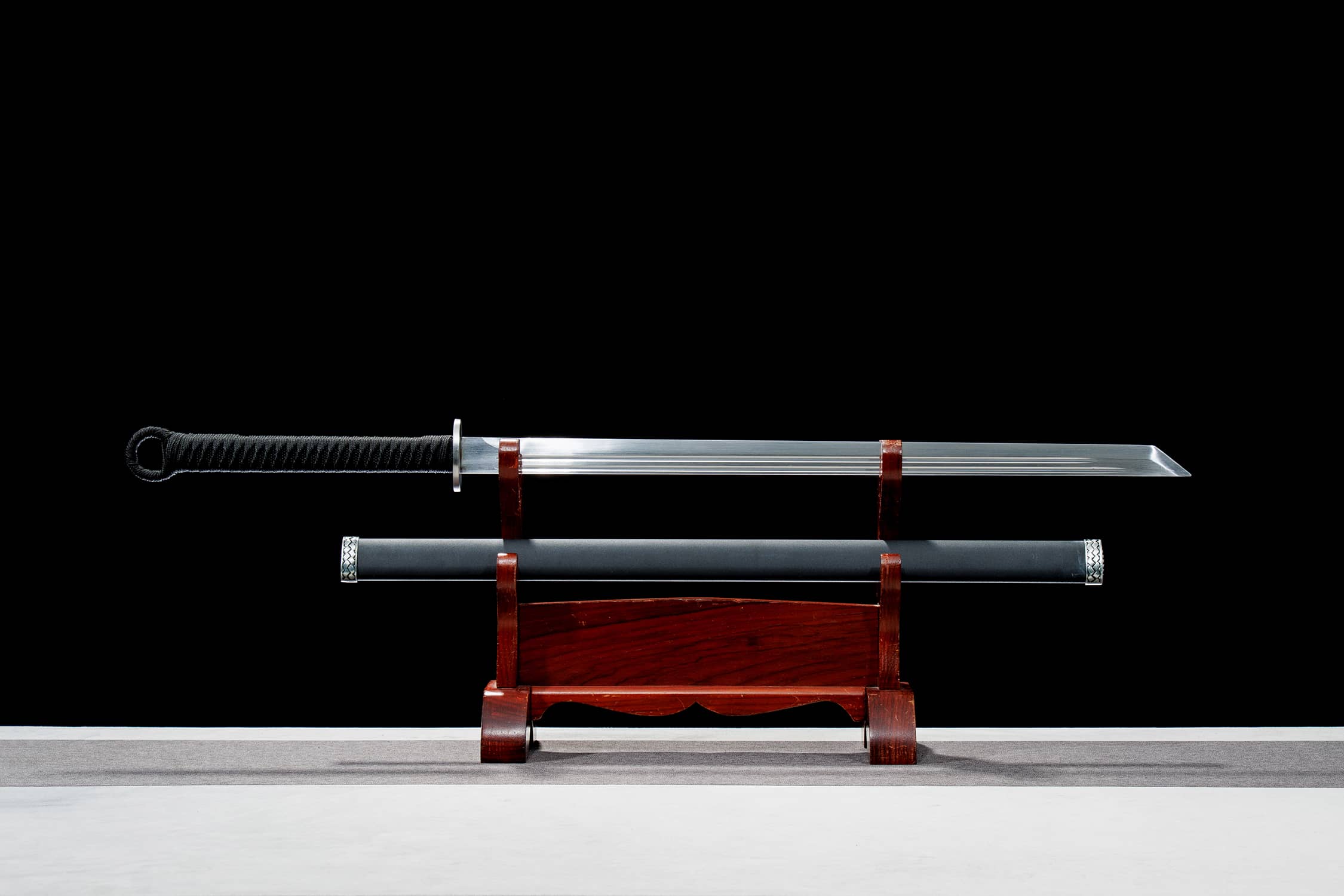 Mo Luo Chang Kuan Huan Shou High-Chromium Steel Tang Dao - hand-forged Longquan dao sword, full product view