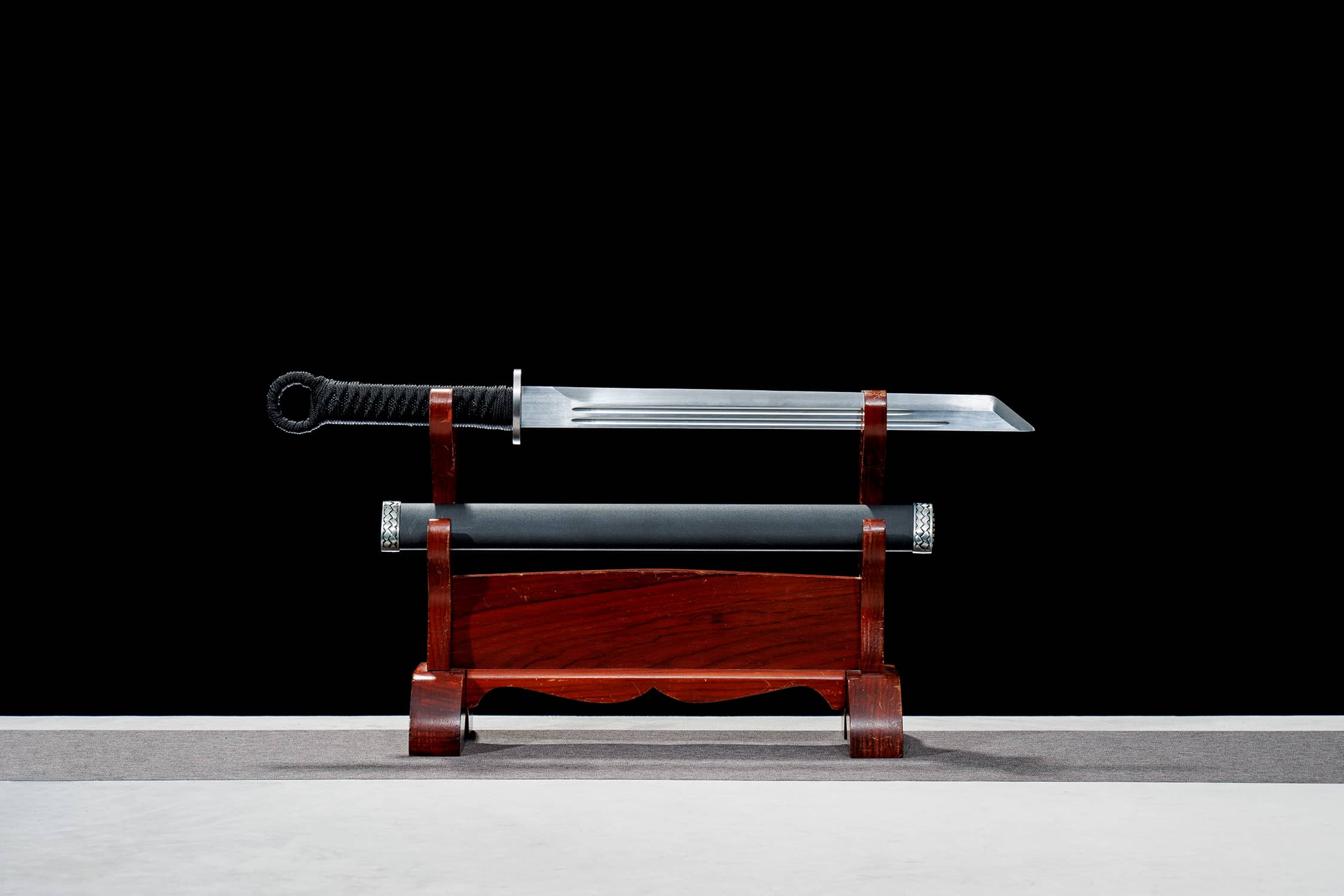 Mo Luo Duan Kuan Huan Shou High-Performance Manganese Steel Tang Dao - hand-forged Longquan dao sword, full product view