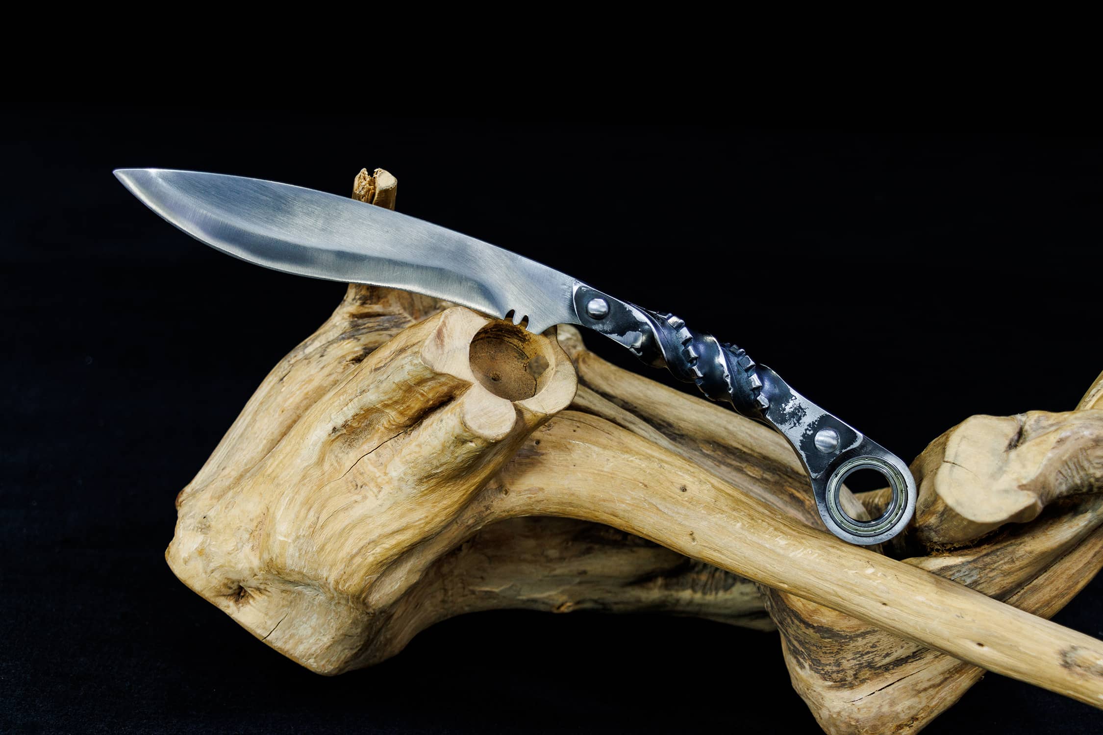 Po Hu High-Performance Manganese Steel Short Dao - hand-forged Longquan dao sword, full product view
