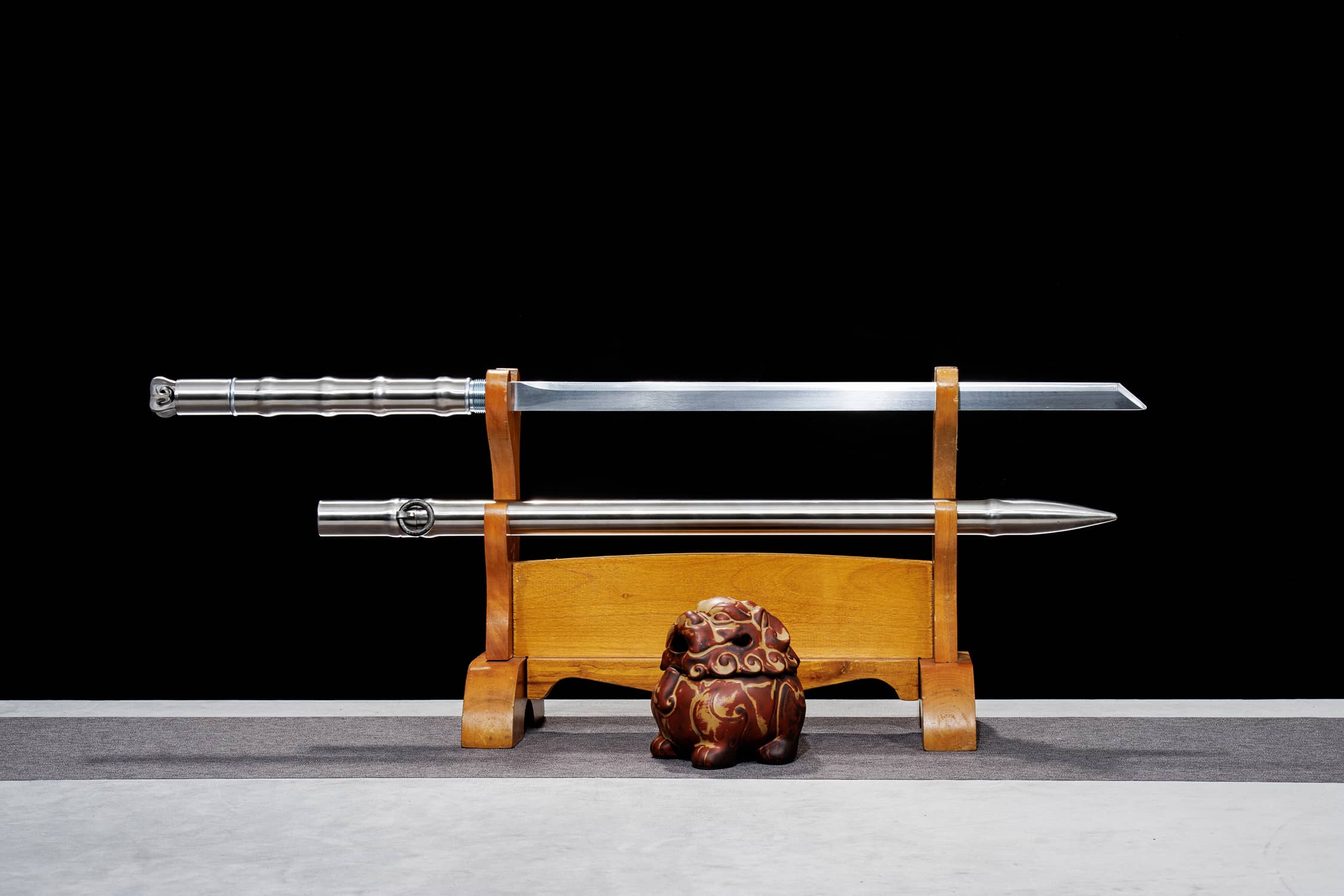 Zhu Hun High-Performance Manganese Steel Staff Dao - hand-forged Longquan dao sword, full product view