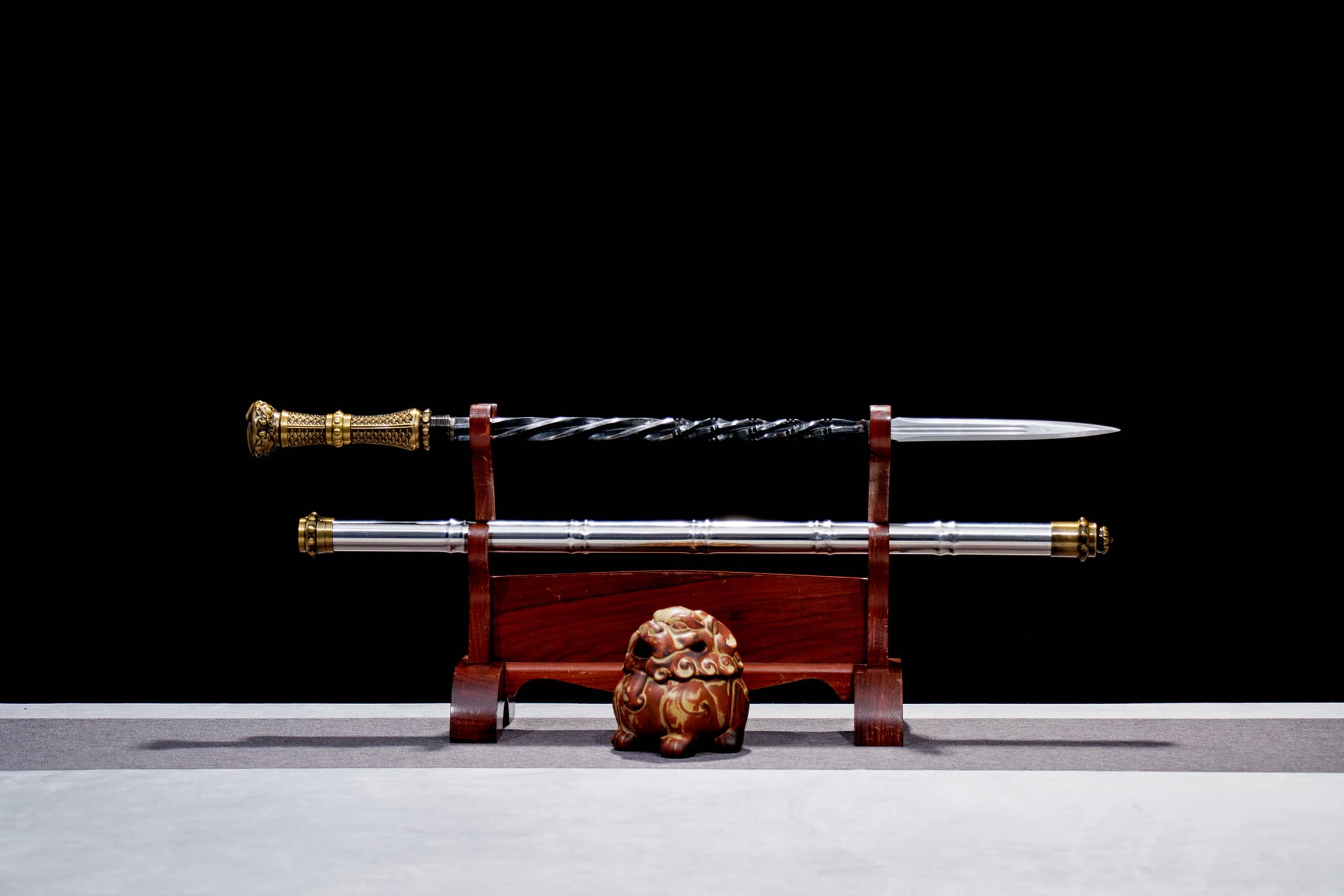 Wu Yun High-Performance Manganese Steel Jian Mace - traditional Chinese historical replica, full product view