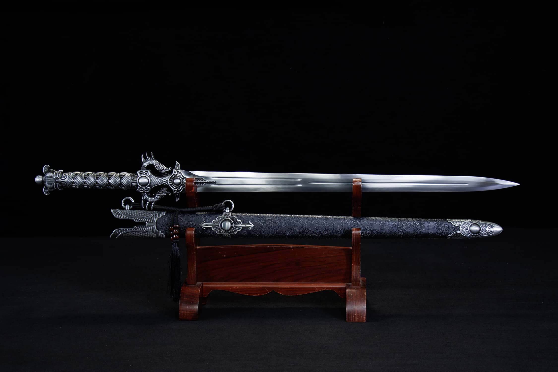 Shuang Long Liao Qi High-Performance Manganese Steel Jian Sword - hand-forged Longquan jian sword, full product view
