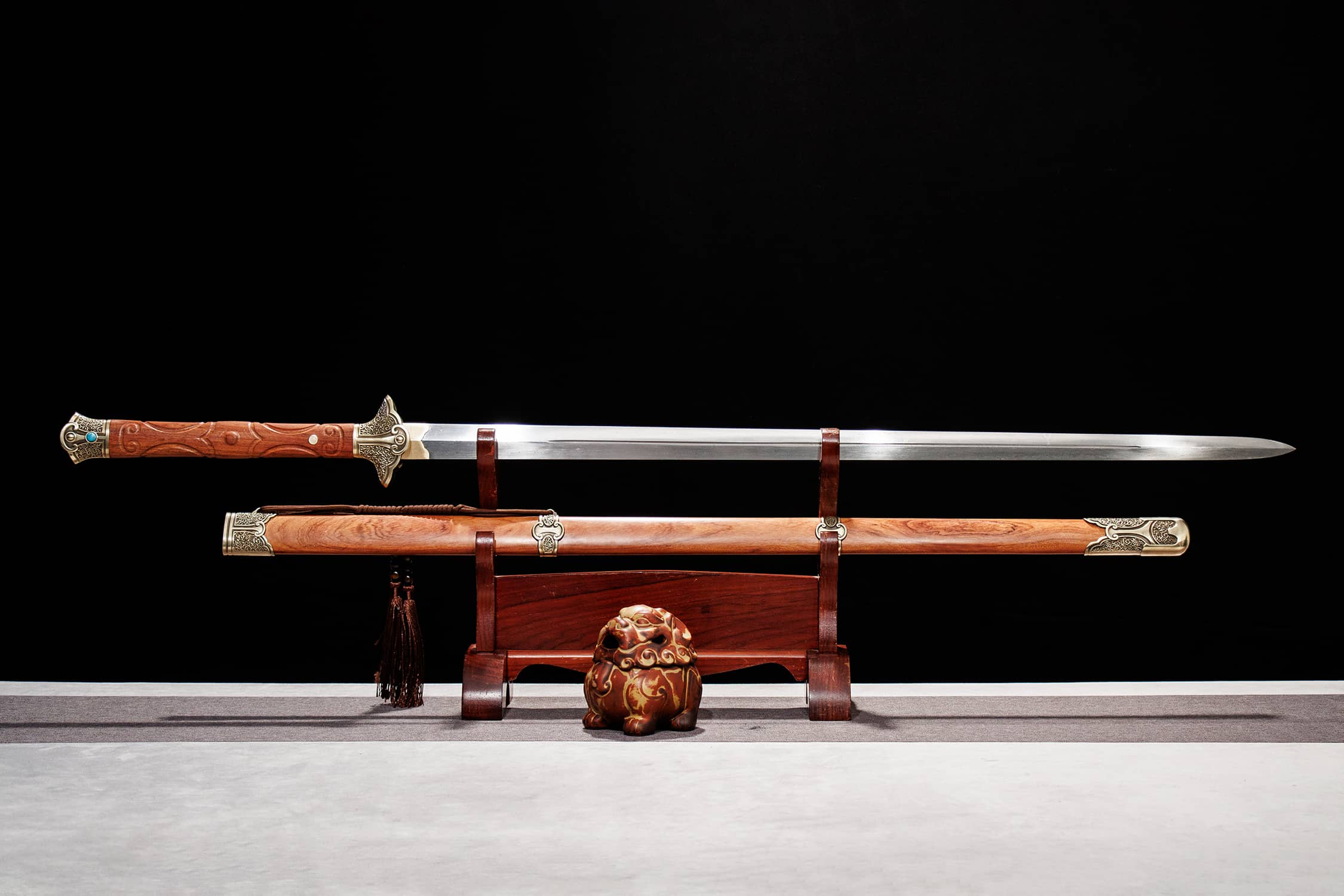 Qing Ming Pattern-Welded Steel Two-Handed Sword - hand-forged Longquan jian sword, full product view
