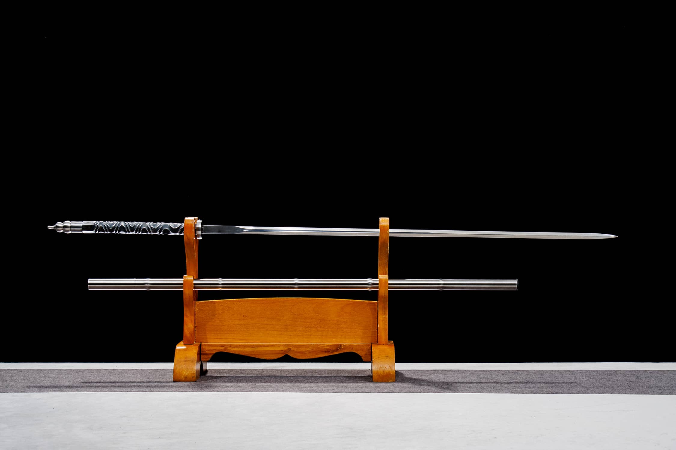 Feng Hou High-Performance Manganese Steel Slender Jian Sword with Reverse-Mount - hand-forged Longquan jian sword, full...