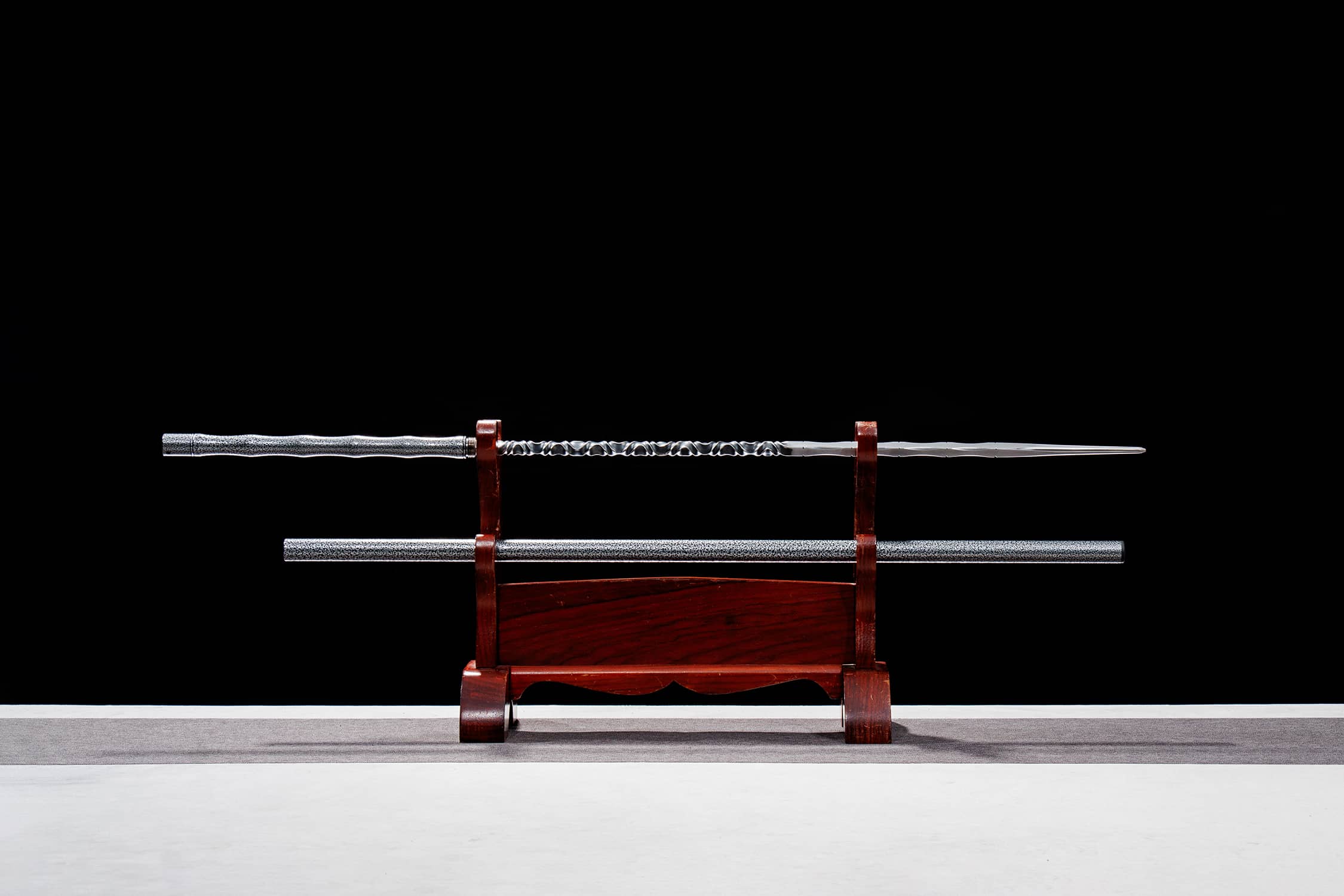 Fu Mo Fan Jie Carbon Steel Tactical Spike with Reverse-Mount - hand-forged Longquan jian sword, full product view